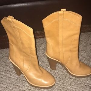 MARC BY MARC JACOBS HIGH HEELED BOOTS